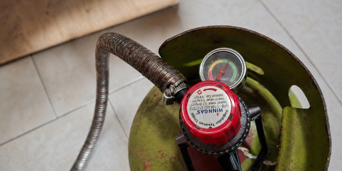 Gas Melon Disunat? Warga Cikarang Meradang, Isi Tabung Cuma Setengah!