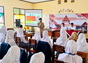 Dari Ruang Kelas SMAN 2 Cikarang Selatan, Anggota DPRD Nuryasin Bicara Politik untuk Masa Depan Bangsa